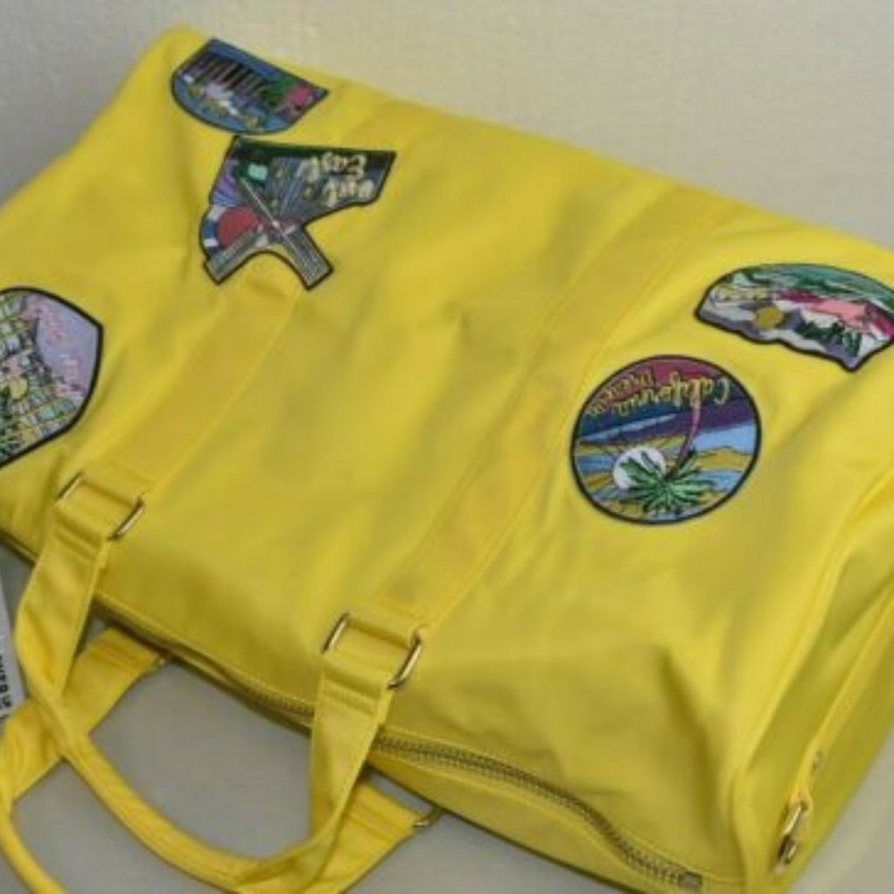 NEW STONEY CLOVER LARGE DUFFLE BAG Yellow 5 Destination Patch Aspen Palm Beach